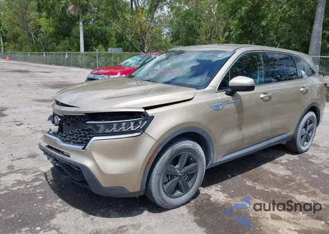 2021 Kia Sorento Lx z USA, uszkodzony, nr VIN 5XYRG4LC3MG005807